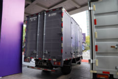 中国重汽HOWO 统帅 130马力 4.15米单排厢式轻卡(国六)(ZZ5047XXYG3214F144) 中国重汽HOWO 统帅 130马力 4.15米单排厢式轻卡(国六)(ZZ5047XXYG3214F144)