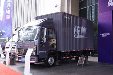 中国重汽HOWO 统帅 150马力 4.15米AMT自动挡单排厢式轻卡(国六)(ZZ5047XXYG3215F144B)