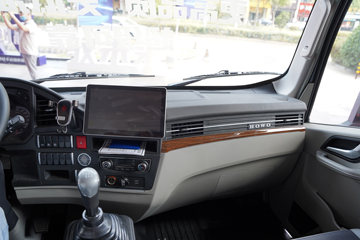 �й�����HOWO ͳ˧ 130���� 4.15�׵�����ʽ�Ῠ(����)ͼƬ