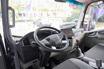 �й�����HOWO ͳ˧ 130���� 4.15�׵�����ʽ�Ῠ(����)ͼƬ