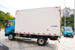 飞碟 HW5 4.18米单排插电式混合动力冷藏车(FD5042XLCW68PHEV-1)17.52kWh