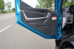 飞碟 HW5 4.18米单排插电式混合动力冷藏车(FD5042XLCW68PHEV-1)17.52kWh