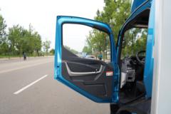 飞碟 HW5 4.18米单排插电式混合动力冷藏车(FD5042XLCW68PHEV-1)17.52kWh