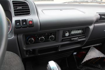 ���� ��ʮ��EV100 4.5T 3.235��˫�Ŵ��綯�����Ῠ89.12kWhͼƬ