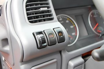 ���� ��ʮ��EV100 4.5T 3.235��˫�Ŵ��綯�����Ῠ89.12kWhͼƬ