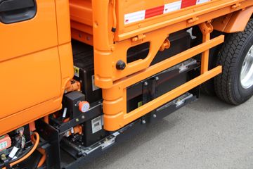 ���� ��ʮ��EV100 4.5T 3.235��˫�Ŵ��綯�����Ῠ89.12kWhͼƬ