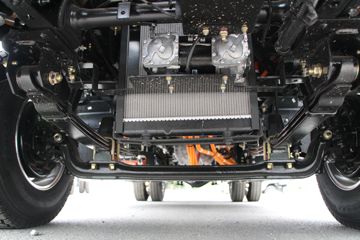 ���� ��ʮ��EV100 4.5T 3.235��˫�Ŵ��綯�����Ῠ89.12kWhͼƬ