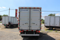 宇通轻卡 中体 4.2米单排纯电动厢式轻卡(ZKH5043XXYBEV2A)90.236kWh