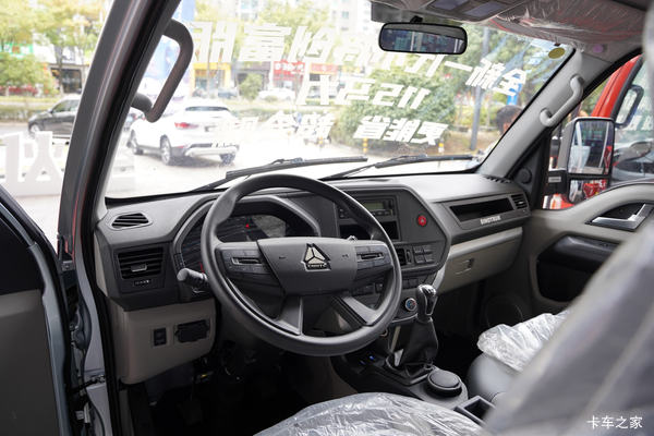购济宁弘伟小将载货车 享高达0.5万优惠
