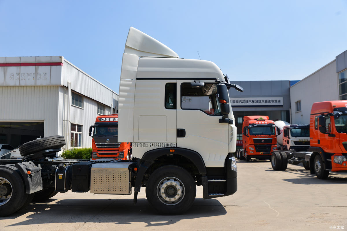�й����� HOWO TX�ؿ� 400���� 4X2 ǣ����(����)(��������)���                                                