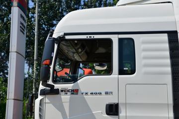 �й����� HOWO TX�ؿ� 400���� 4X2 ǣ����(����)(��������)ͼƬ