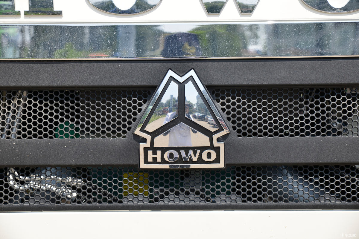 �й����� HOWO TX�ؿ� 400���� 4X2 ǣ����(����)(��������)���                                                