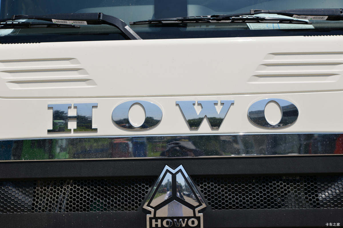 �й����� HOWO TX�ؿ� 400���� 4X2 ǣ����(����)(��������)���                                                