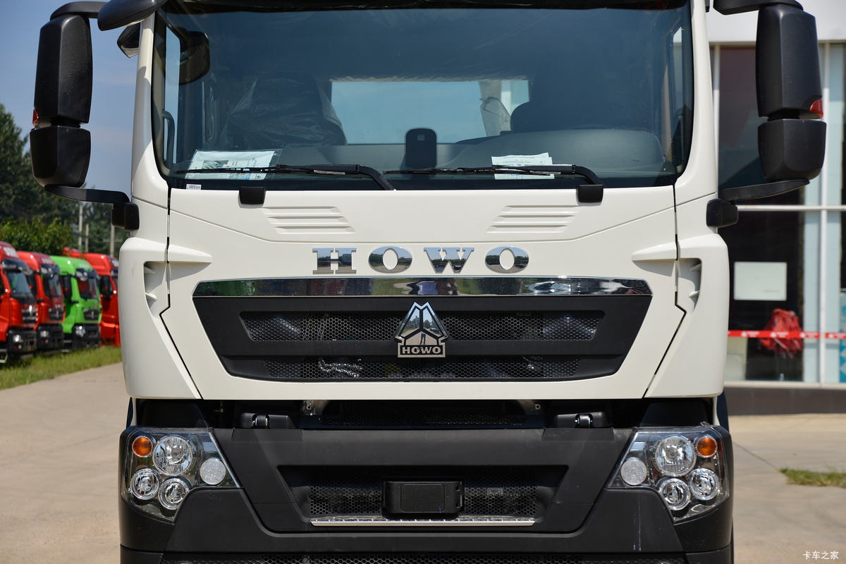 �й����� HOWO TX�ؿ� 400���� 4X2 ǣ����(����)(��������)���                                                