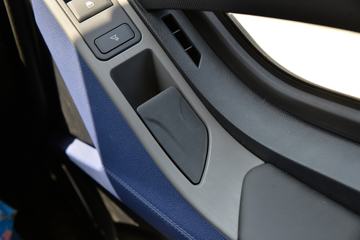 һ����� J6V�ؿ� ������ 520���� 6X4 AMT�Զ���ǣ����(CA4250P66K25T1E6)ͼƬ