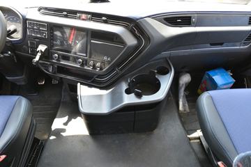 һ����� J6V�ؿ� ������ 520���� 6X4 AMT�Զ���ǣ����(CA4250P66K25T1E6)ͼƬ