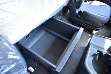 һ����� J6V�ؿ� ������ 520���� 6X4 AMT�Զ���ǣ����(CA4250P66K25T1E6)ͼƬ