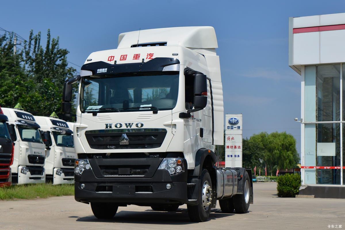 �й����� HOWO TX�ؿ� 400���� 4X2 ǣ����(����)(��������)���                                                