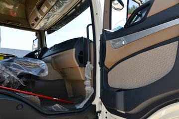 �й����� HOWO TX�ؿ� 400���� 4X2 ǣ����(����)(��������)ͼƬ