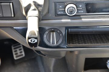 һ����� J6V�ؿ� ������ 520���� 6X4 AMT�Զ���ǣ����(CA4250P66K25T1E6)ͼƬ