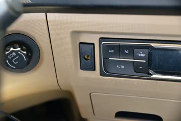 �й����� HOWO TX�ؿ� 400���� 4X2 ǣ����(����)(��������)ͼƬ