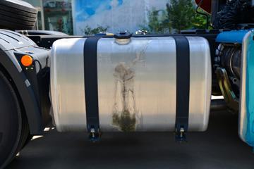 һ����� J6V�ؿ� ������ 520���� 6X4 AMT�Զ���ǣ����(CA4250P66K25T1E6)ͼƬ