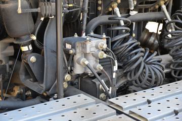 һ����� J6V�ؿ� ������ 520���� 6X4 AMT�Զ���ǣ����(CA4250P66K25T1E6)ͼƬ