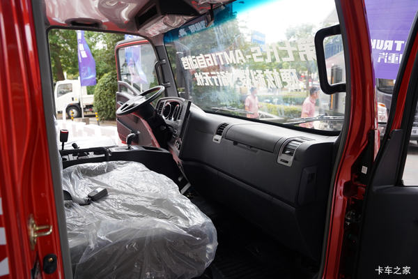 能省又会赚，创富好伙伴，中国重汽豪沃轻卡，值得你拥有！