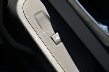 �й�����HOWO С˧ 130���� 3.6�׵�����ʽС��(Һɲ)(ZZ5047XXYF3111F145)ͼƬ