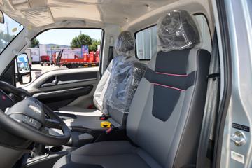 �й�����HOWO С˧ 130���� 3.6�׵�����ʽС��(Һɲ)(ZZ5047XXYF3111F145)ͼƬ