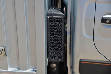 �й�����HOWO С˧ 130���� 3.6�׵�����ʽС��(Һɲ)(ZZ5047XXYF3111F145)ͼƬ