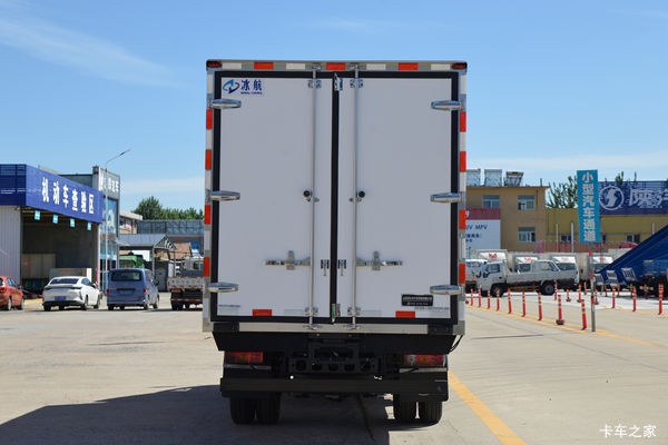 购时代领航S1冷藏车 享高达0.6万优惠