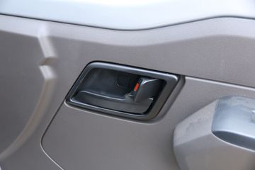 ���� �ٹ��¿� 1.8L 125���� ���� 3�׵�����ʽ΢��(LZW5028XXYTWH)ͼƬ