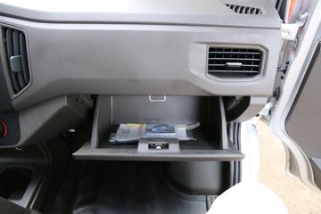 ���� �ٹ��¿� 1.8L 125���� ���� 3�׵�����ʽ΢��(LZW5028XXYTWH)ͼƬ