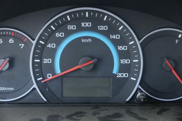 ���� �ٹ��¿� 1.8L 125���� ���� 3�׵�����ʽ΢��(LZW5028XXYTWH)ͼƬ