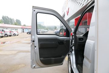 ���� �ٹ��¿� 1.8L 125���� ���� 3�׵�����ʽ΢��(LZW5028XXYTWH)ͼƬ