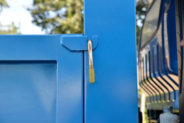 ��� ��VH �����ݵ� 190���� 4X2 5.2����ж��ͼƬ