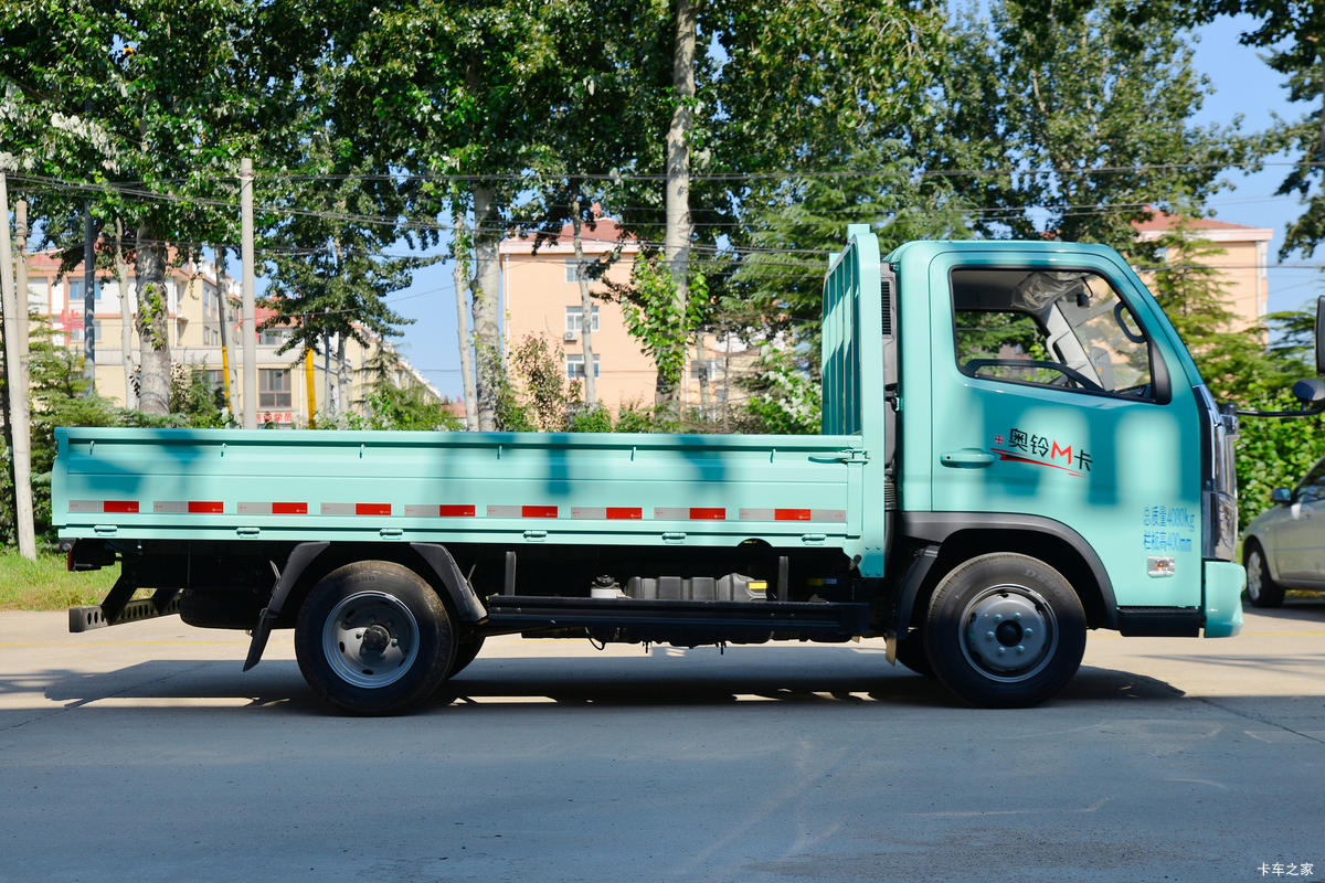  M 122 3.7׵С()(BJ1044V9JA5-2A)                                                