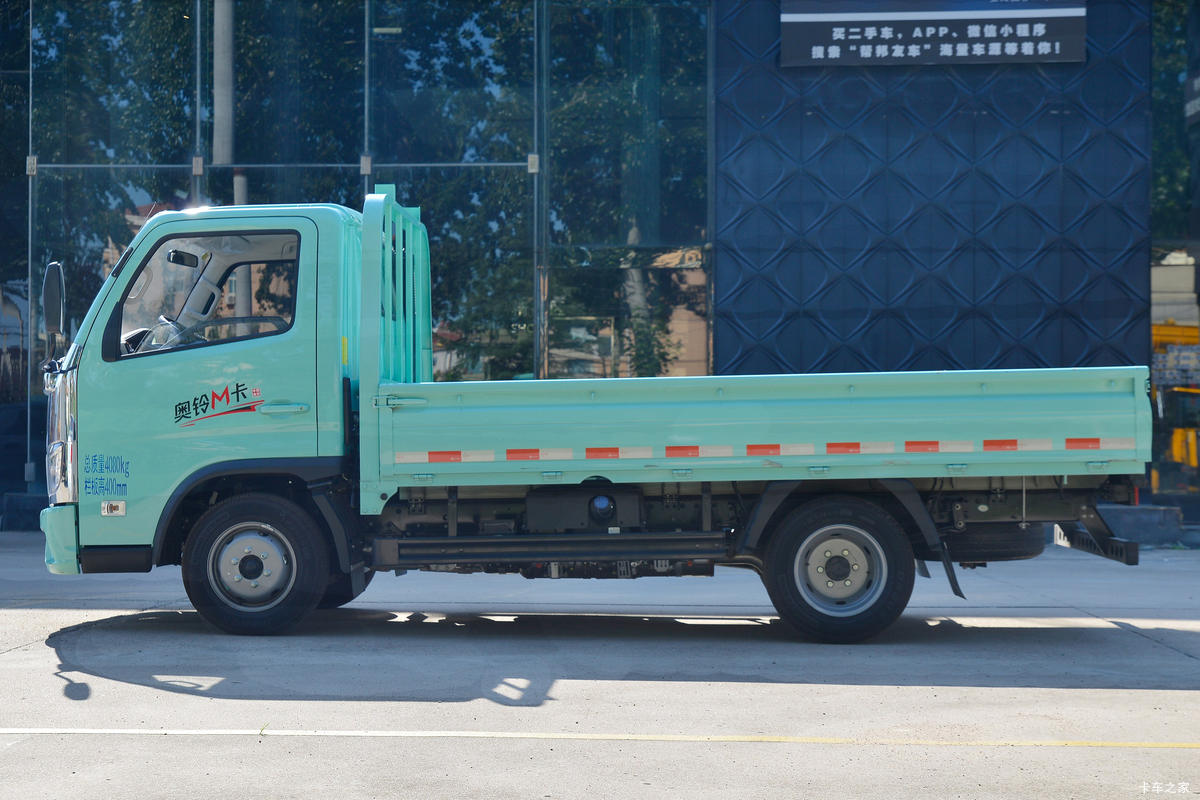  M 122 3.7׵С()(BJ1044V9JA5-2A)                                                