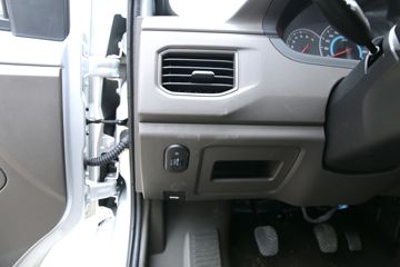 ���� �ٹ��¿� 1.5L ����� 102���� ���� 3.15�׵�������΢��(LZW1028EQW)ͼƬ