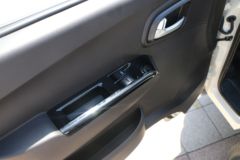 福田 祥菱M1 豪华型 1.6L 122马力 汽油 2.55米双排厢式微卡(国六)(BJ5021XXY2AV4-02)
