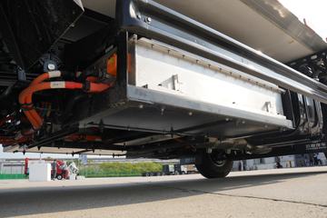 Զ�� ����Hϵ 4.5T 4.02�׵�������ʽ��س�(��ɲ)(JGL5049XLCSHEVGN2)57.6kWhͼƬ