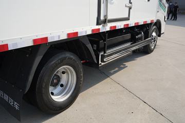 Զ�� ����Hϵ 4.5T 4.02�׵�������ʽ��س�(��ɲ)(JGL5049XLCSHEVGN2)57.6kWhͼƬ