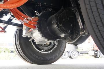 Զ�� ����Hϵ 4.5T 4.02�׵�������ʽ��س�(��ɲ)(JGL5049XLCSHEVGN2)57.6kWhͼƬ