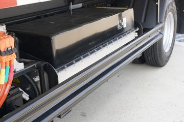 Զ�� ����Hϵ 4.5T 4.02�׵�������ʽ��س�(��ɲ)(JGL5049XLCSHEVGN2)57.6kWhͼƬ