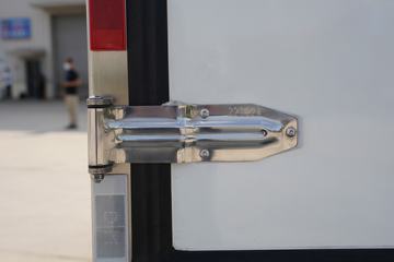 Զ�� ����Hϵ 4.5T 4.02�׵�������ʽ��س�(��ɲ)57.6kWhͼƬ