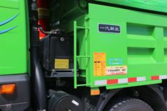 青岛解放 龙V2.0 220马力 6X2 5米自卸车(国六)(CA3241PK8L2T3E6A90)