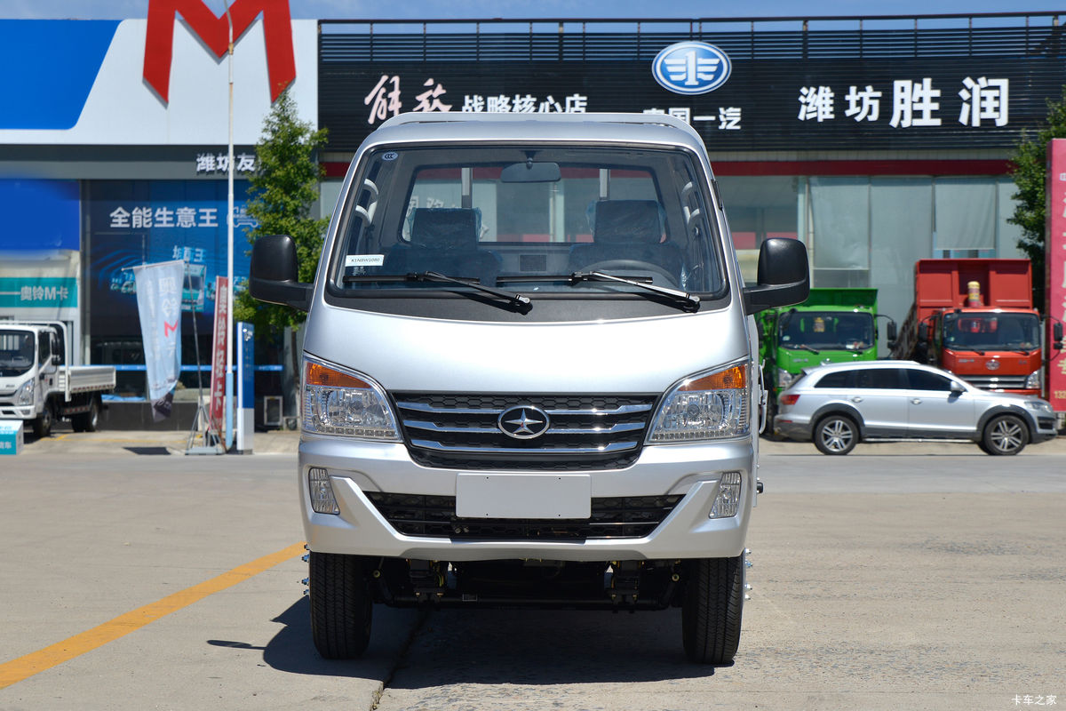 黑豹汽车 快运豹 1.6L 122马力 汽油 3.7米单排厢式微卡(国六)
