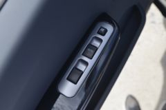 黑豹汽车 快运豹 1.6L 122马力 汽油 3.7米单排栏板微卡(国六)(YTQ1031WHQ301)