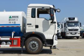 重汽豪沃(HOWO)底盘&nbsp;洒水车/喷洒车外观图片
